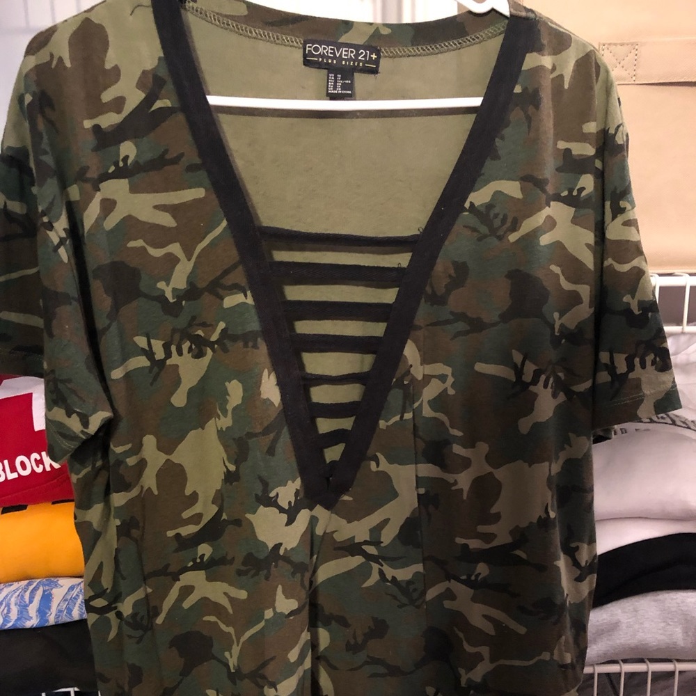 Camo v neck